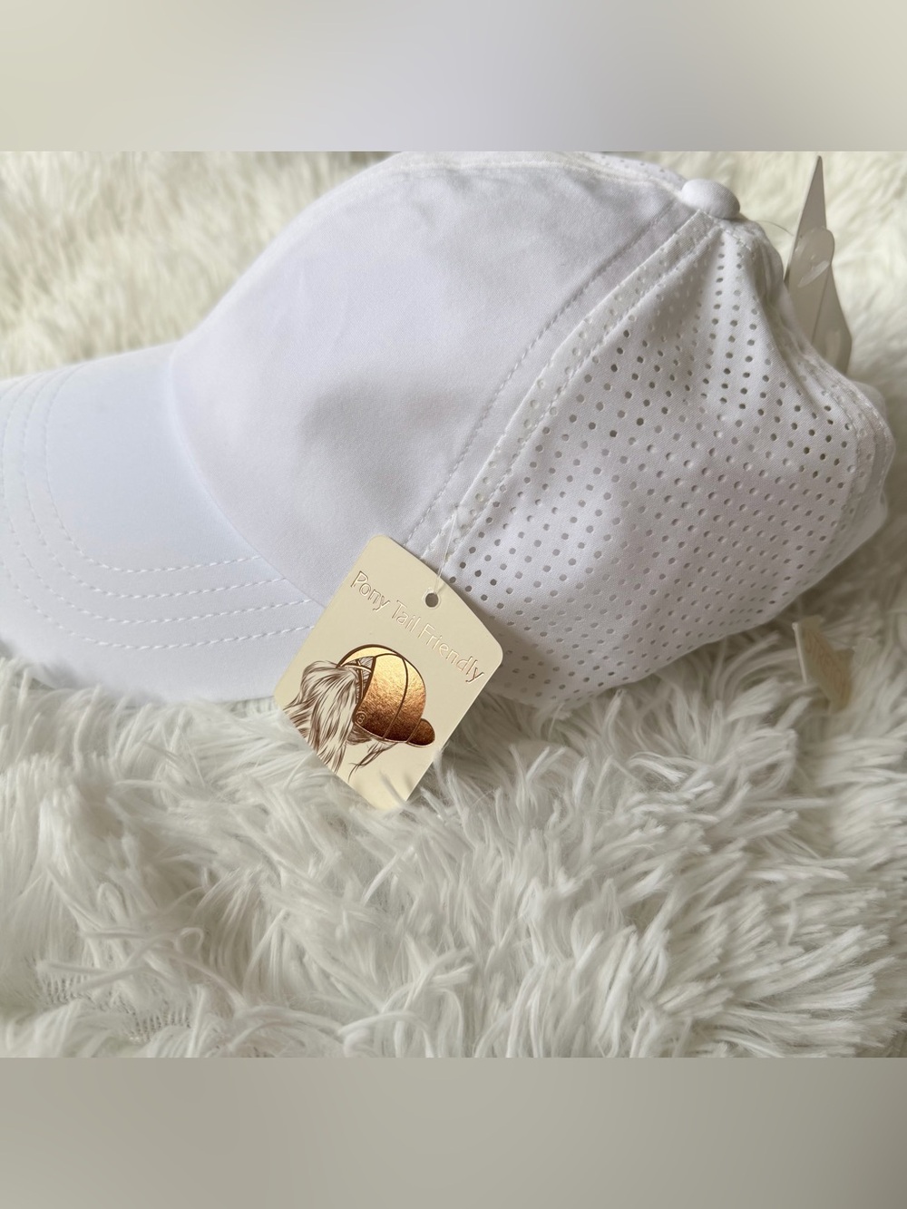 White Ponytail-Friendly Baseball Cap - Breathable women’s cap